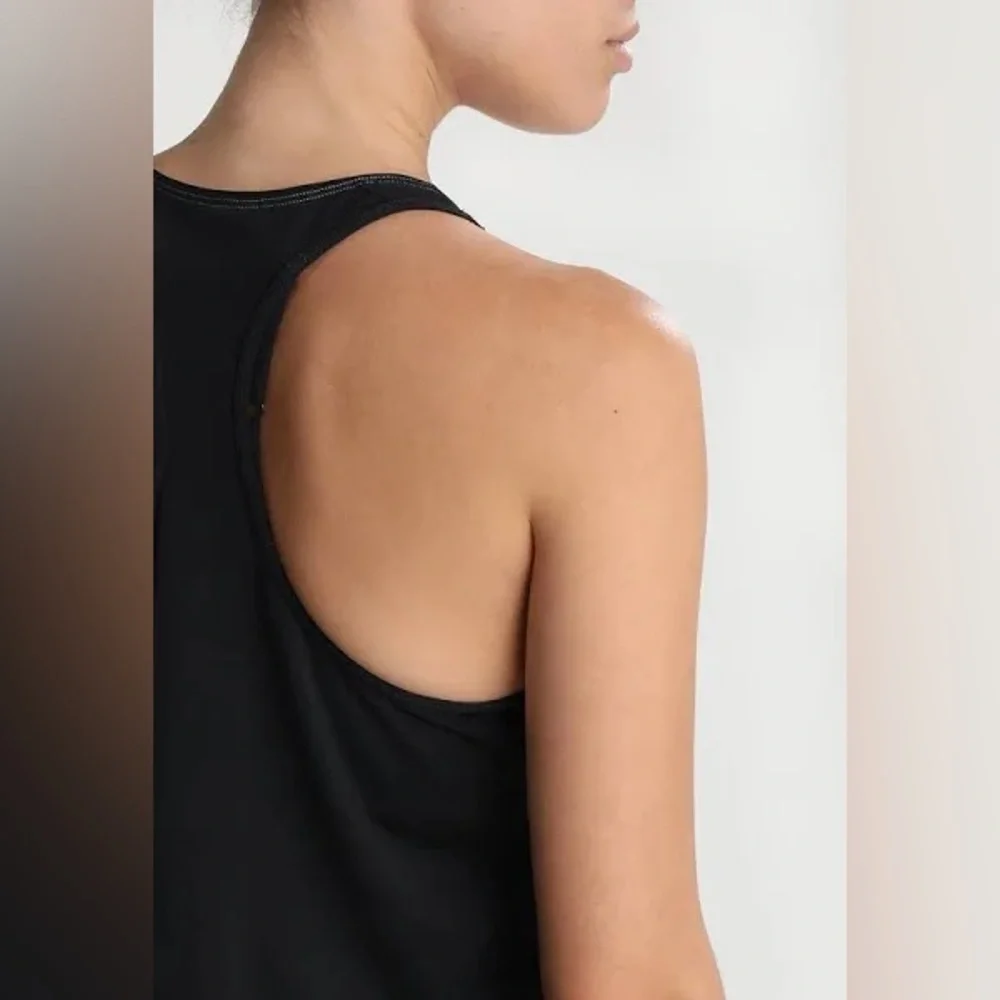 Nike Women's Gray and Black Tank Top